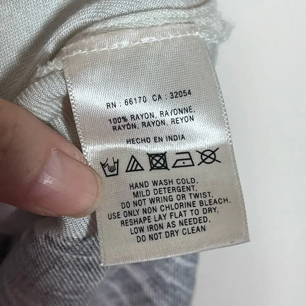 ANTHROPOLOGIE Floreat ink brushstroke tank w/sequin & bead detail size 0 - Picture 6 of 6